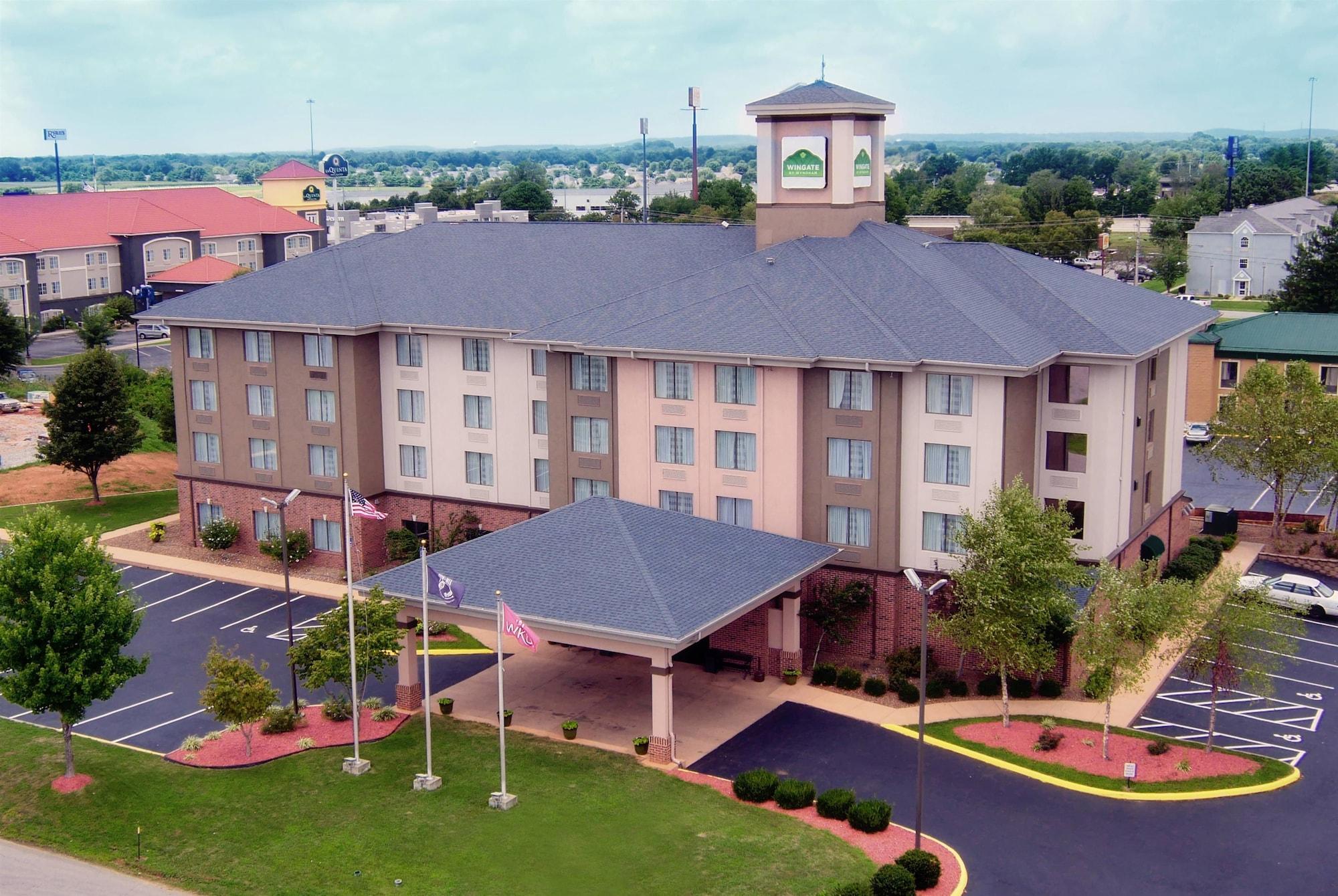 Wingate By Wyndham Bowling Green Hotel Exterior photo